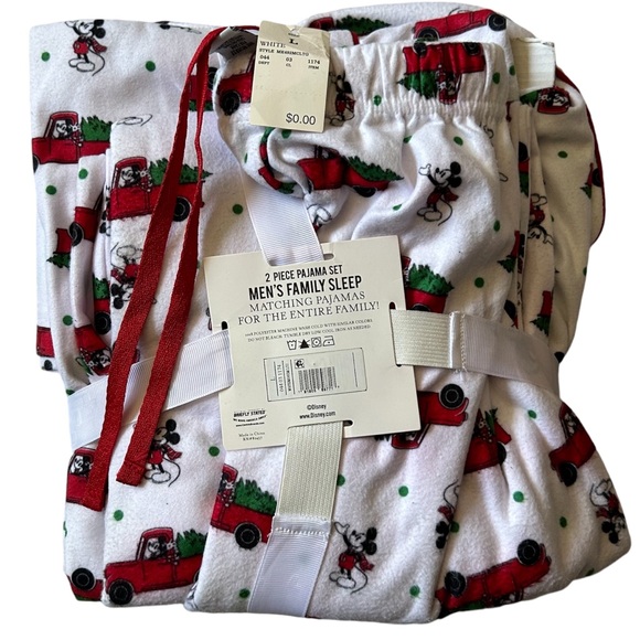 NEW DISNEY Christmas Pajamas Unisex Size Large Red Trucks Christmas Tree Button - Picture 3 of 6